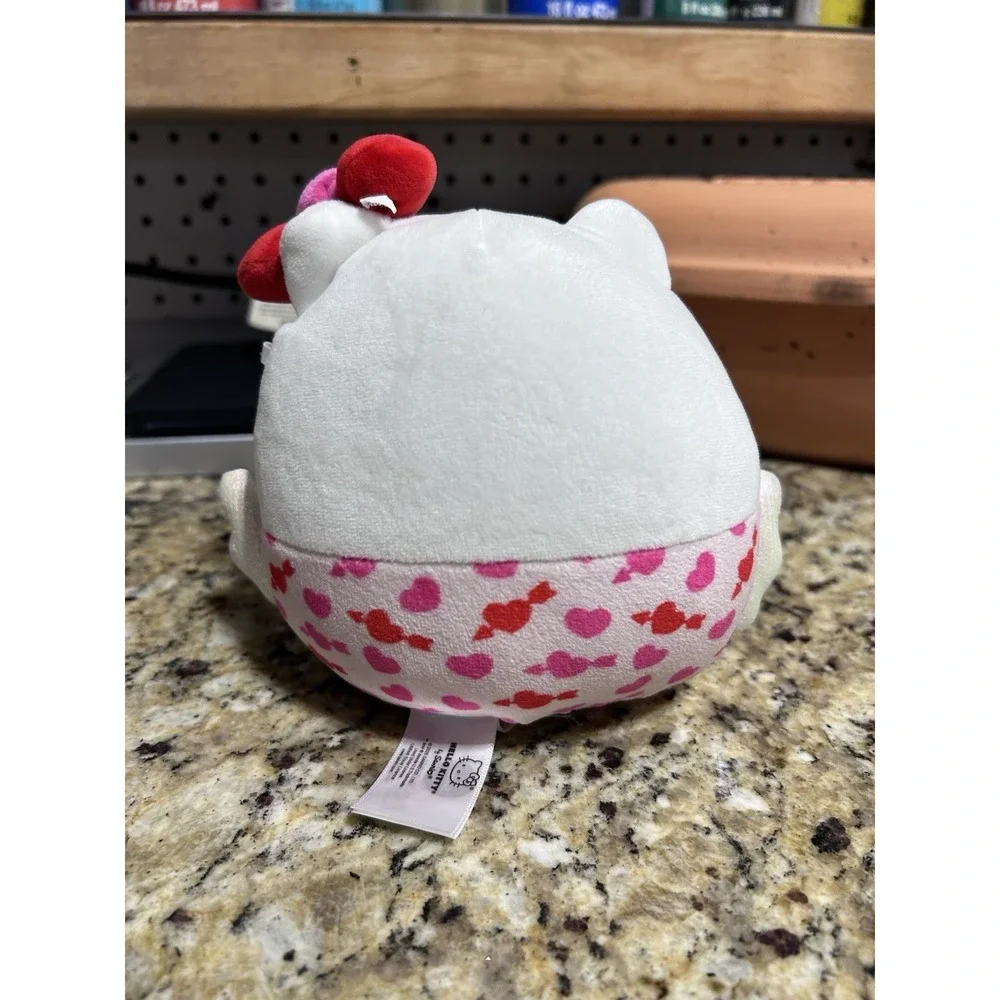 Hello Kitty Valentine Squishmallows Cupid 2025 8 Inch NWT